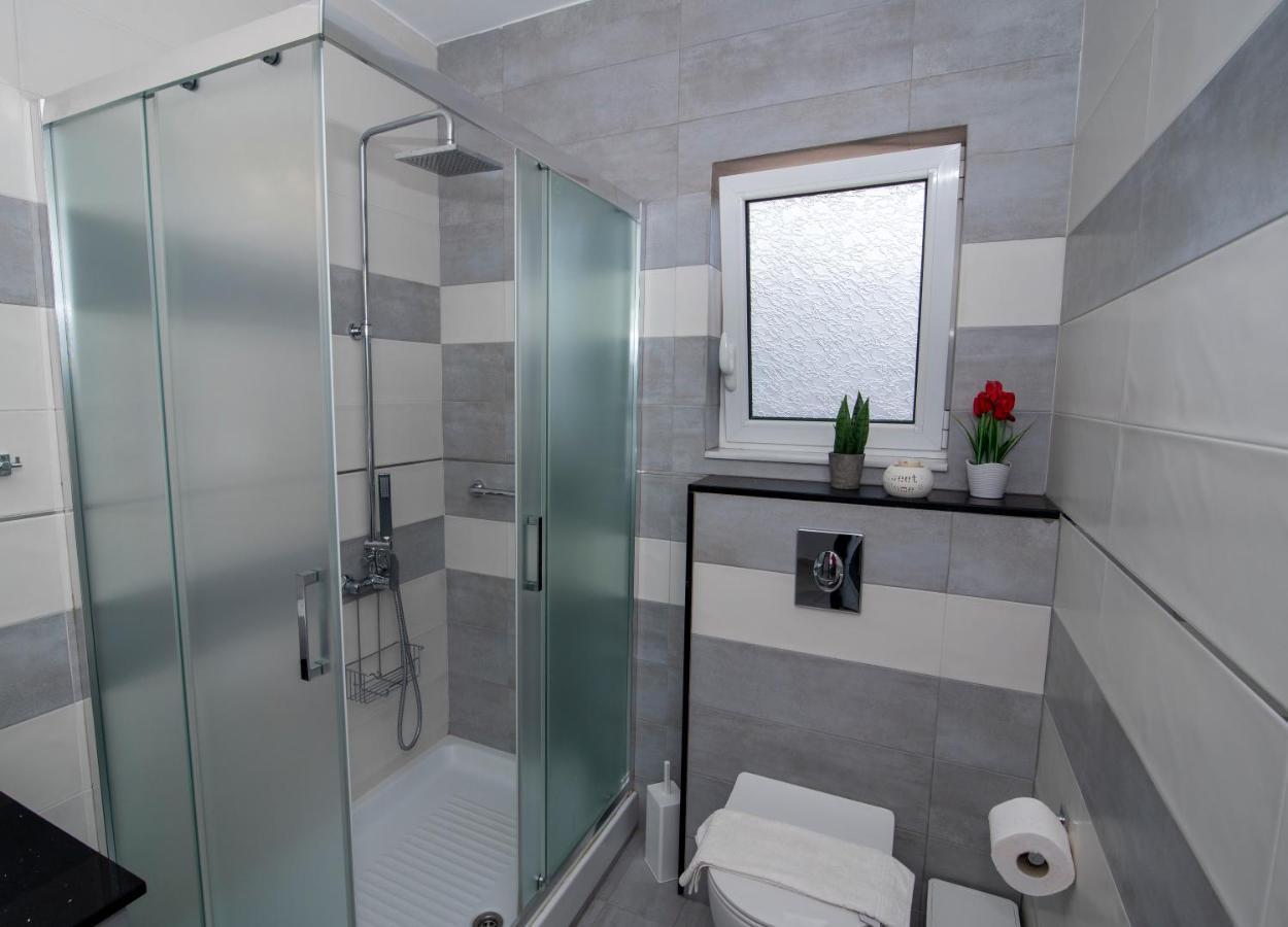 Mary'S Luxury Apartment Elaia. Elia  Esterno foto